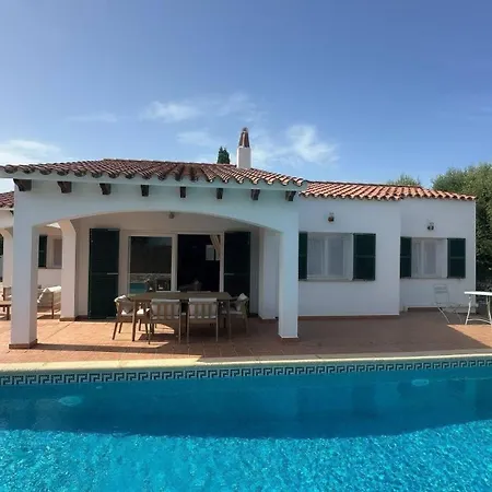 6 Person House With Private Pool And Garden 別荘 *