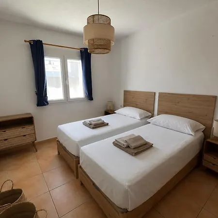 6 Person House With Private Pool And Garden